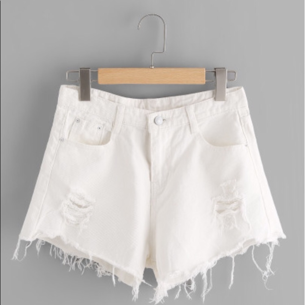 Distressed Fray Hem Denim Shorts